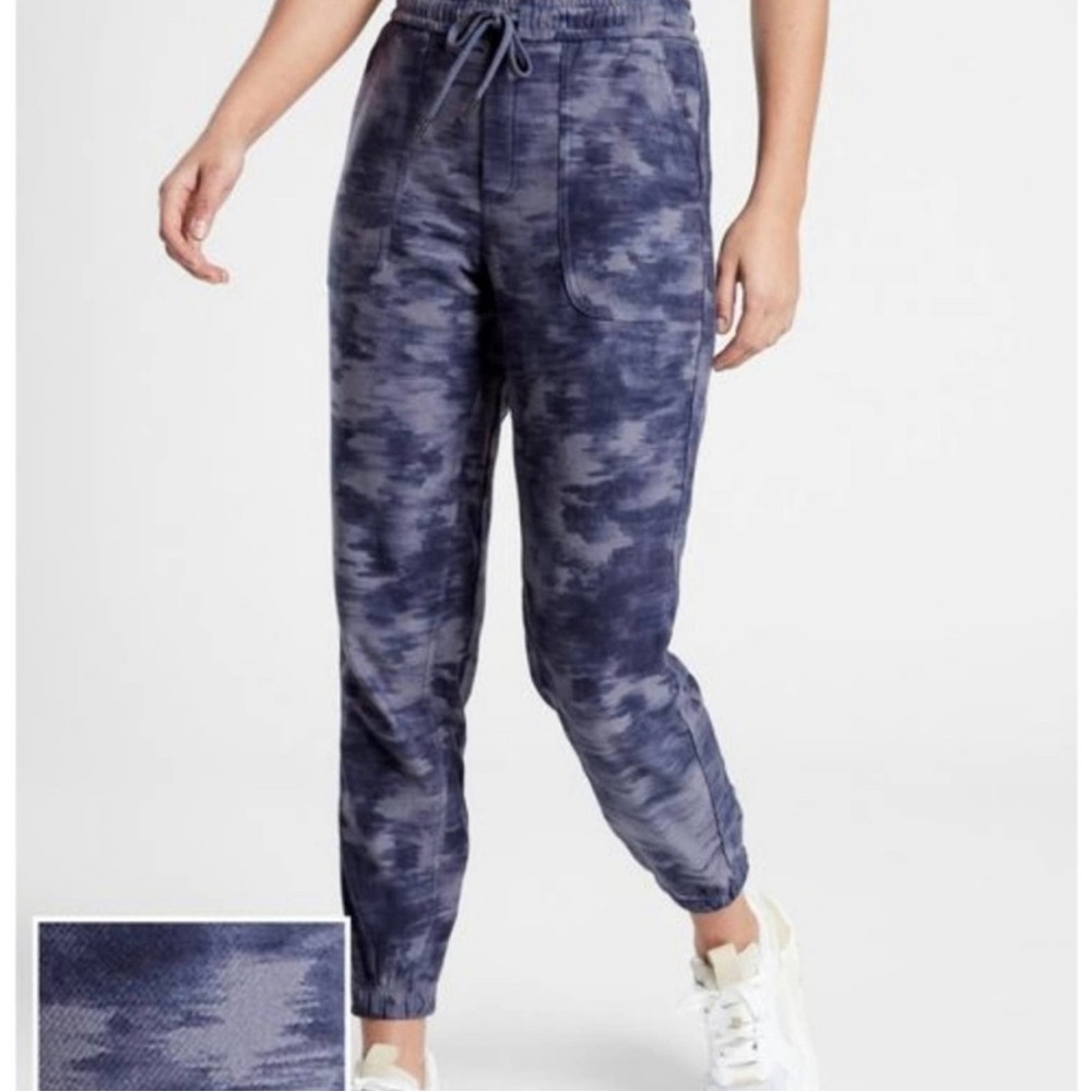 Athleta Farallon Blue Drawstring Jogger Printed Pants